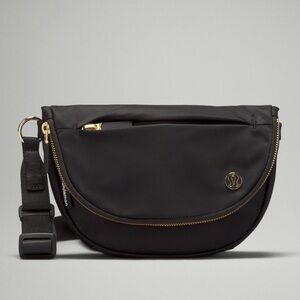 Lululemon Festival Bag/ Black Crossbody Bag Sleek Design